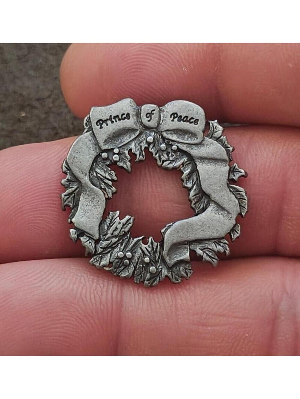 1980s Signed CTA Fine Pewter Christmas Wreath Pin